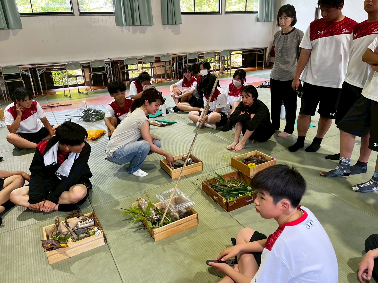 LINE_ALBUM_5.20_1年神山創造学_250524_21