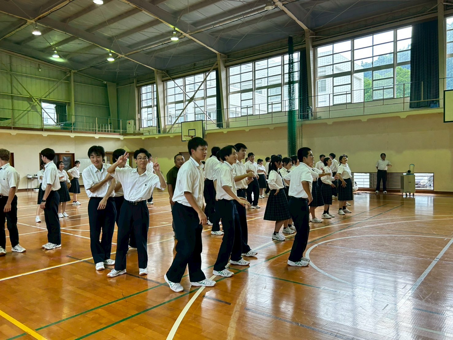 LINE_ALBUM_アドア、ブレイディ_250707_34