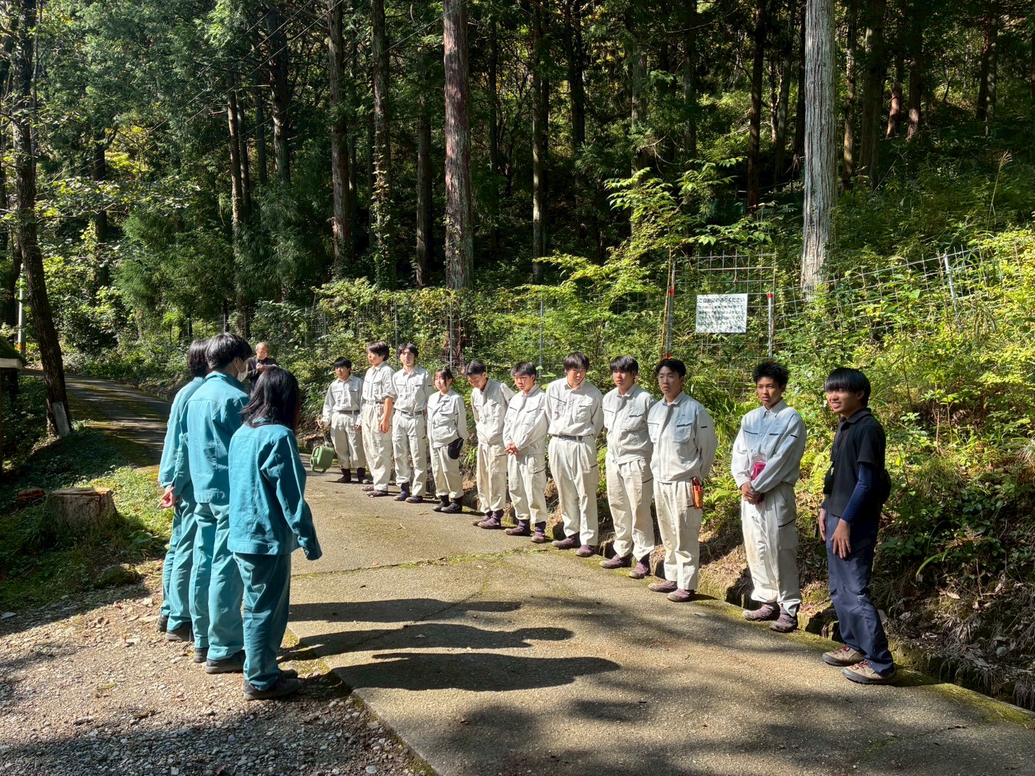 LINE_ALBUM_ジンリョウユリ定植_251120_11