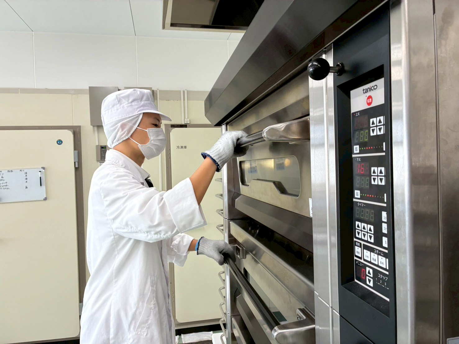 LINE_ALBUM_まめのく棒製造_251120_2