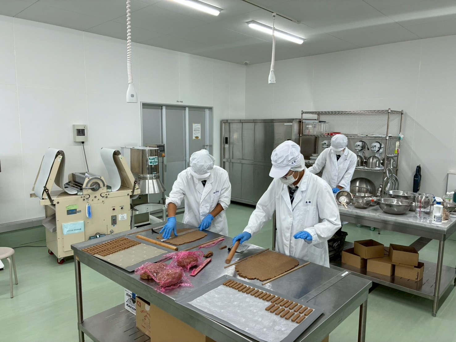 LINE_ALBUM_まめのく棒製造_251120_1