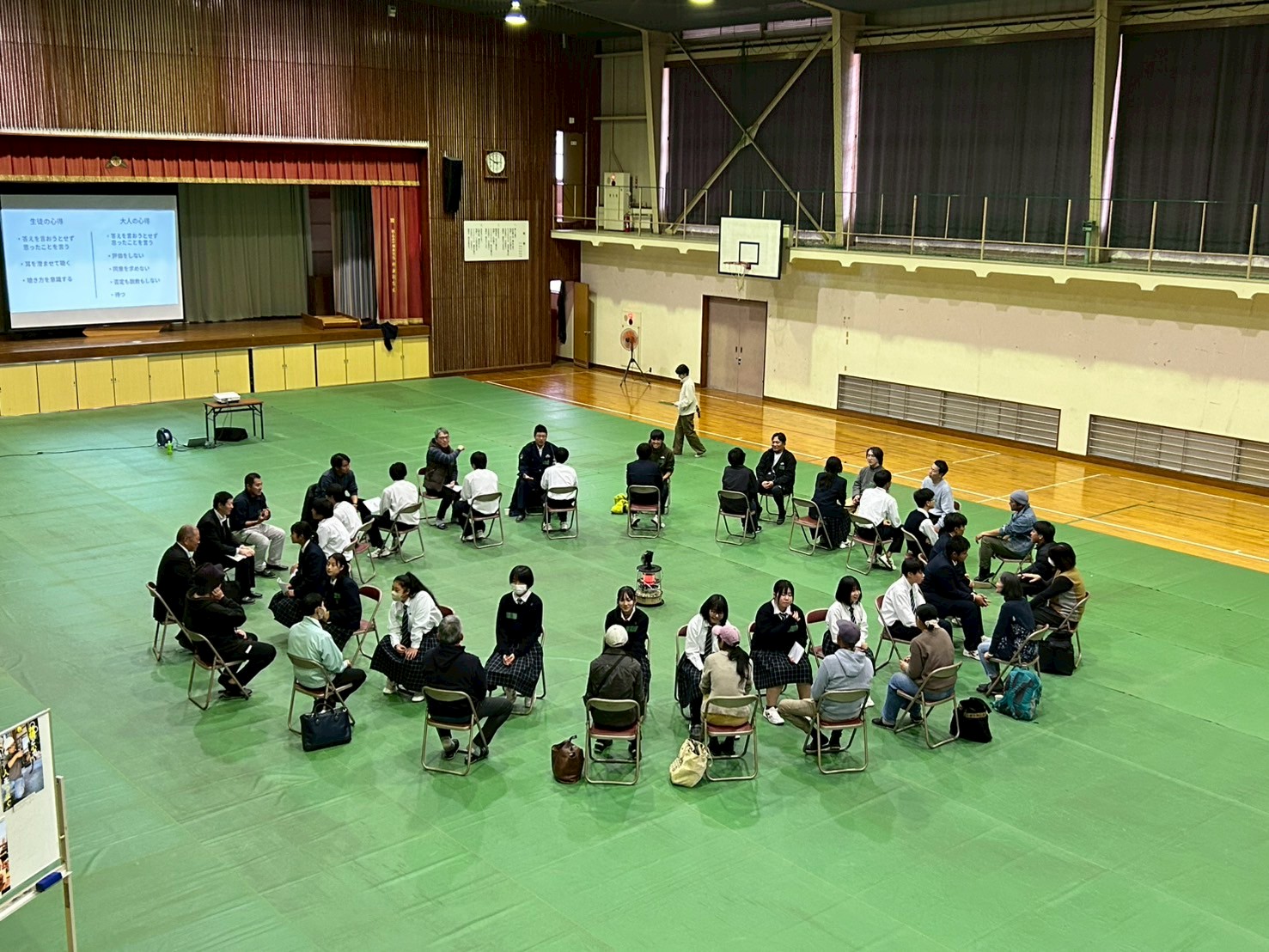 LINE_ALBUM_トークフォークダンス_251202_19